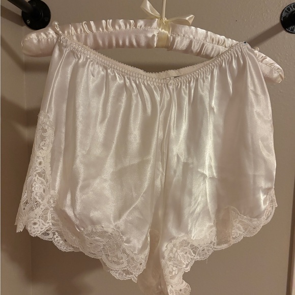 Victoria's Secret White Satin Lace Chemise Set - Picture 6 of 6